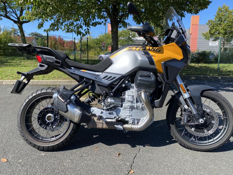 MOTO GUZZI STELVIO 
