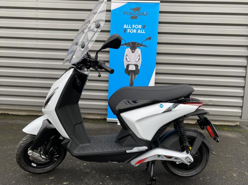PIAGGIO 1 ACTIVE 
