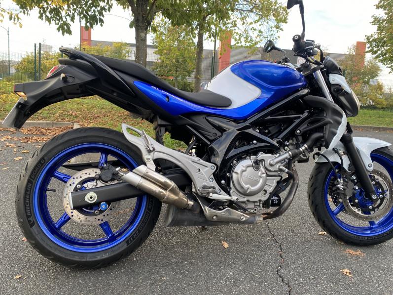 SUZUKI GLADIUS 650