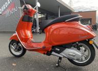 VESPA PRIMAVERA 125