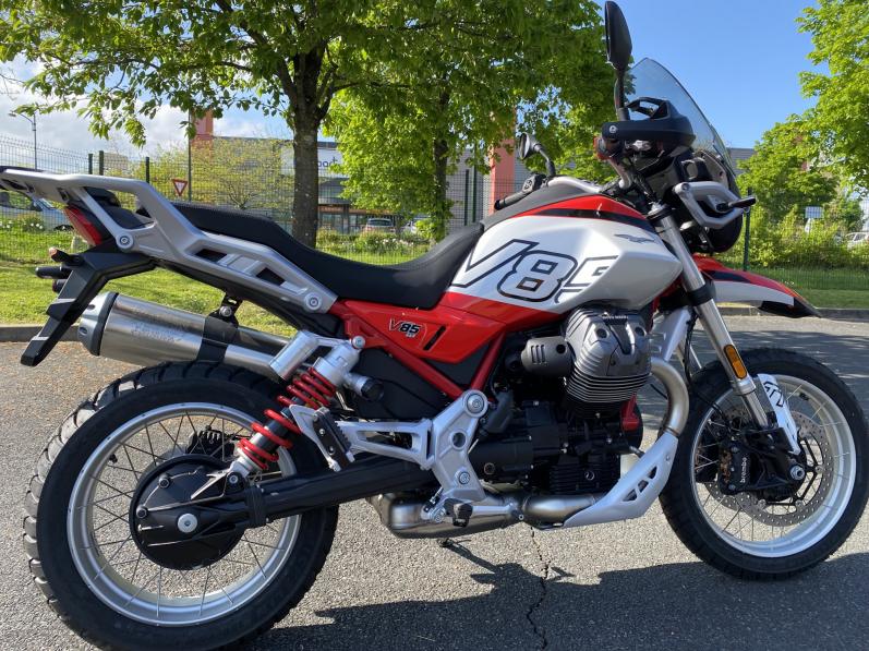 MOTO GUZZI V85 TT 