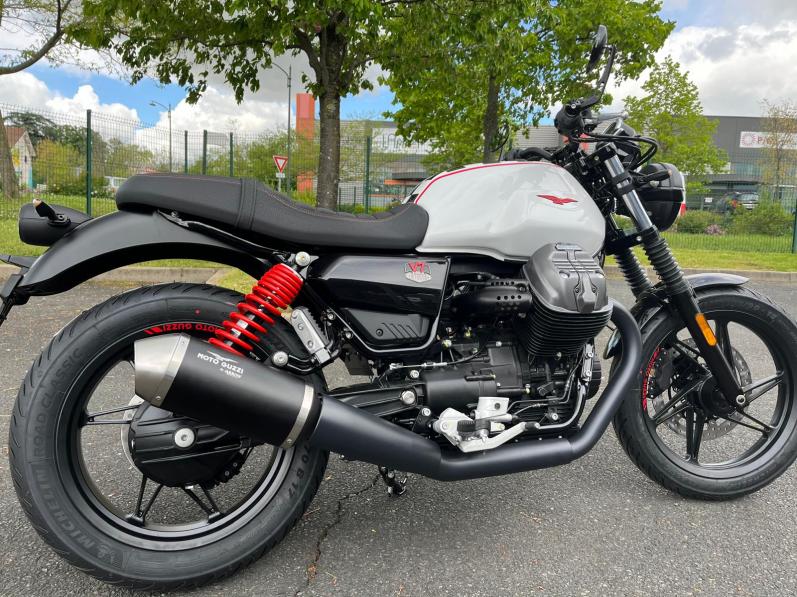MOTO GUZZI V7 STONE